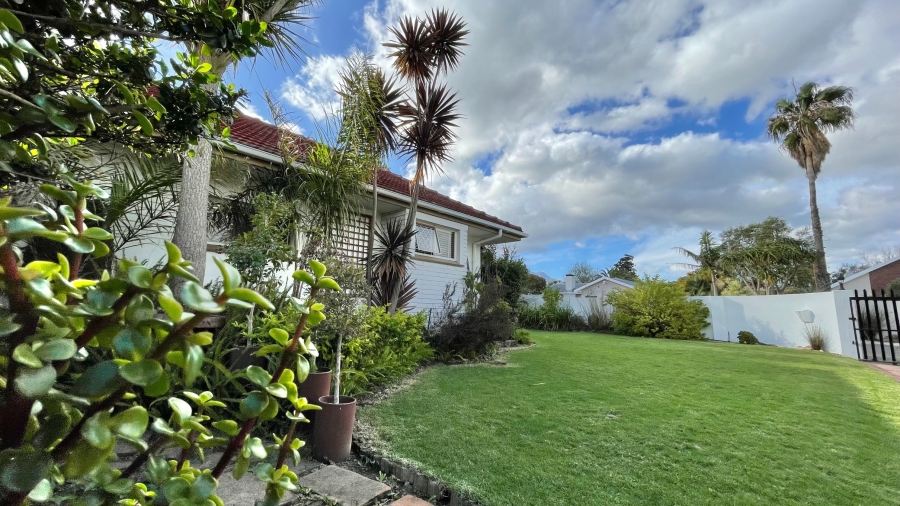 3 Bedroom Property for Sale in Somerset West Western Cape